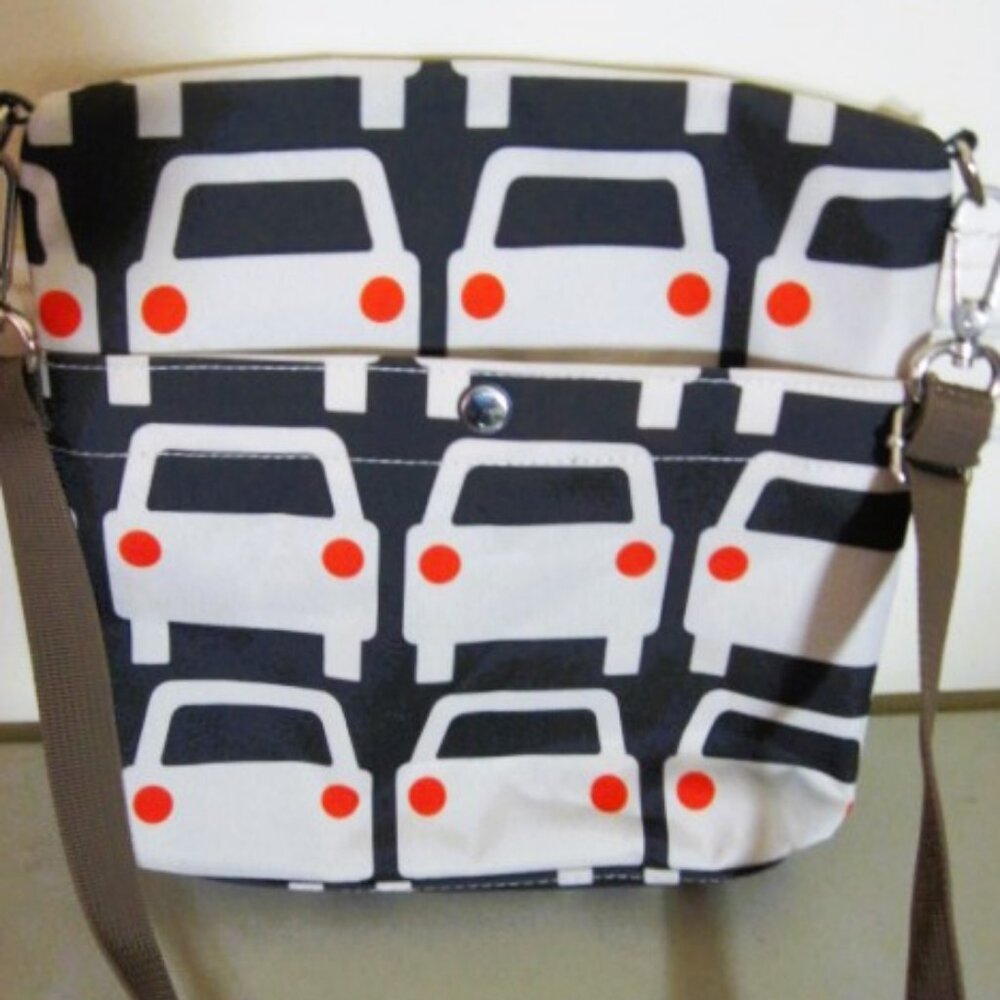 Orla Kiely Women's Automobile Graphic Print Crossbody -Detachable Shoulder Strap